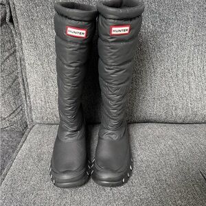 Hunter Intrepid Tall Women's Quilted Black Winter Boots